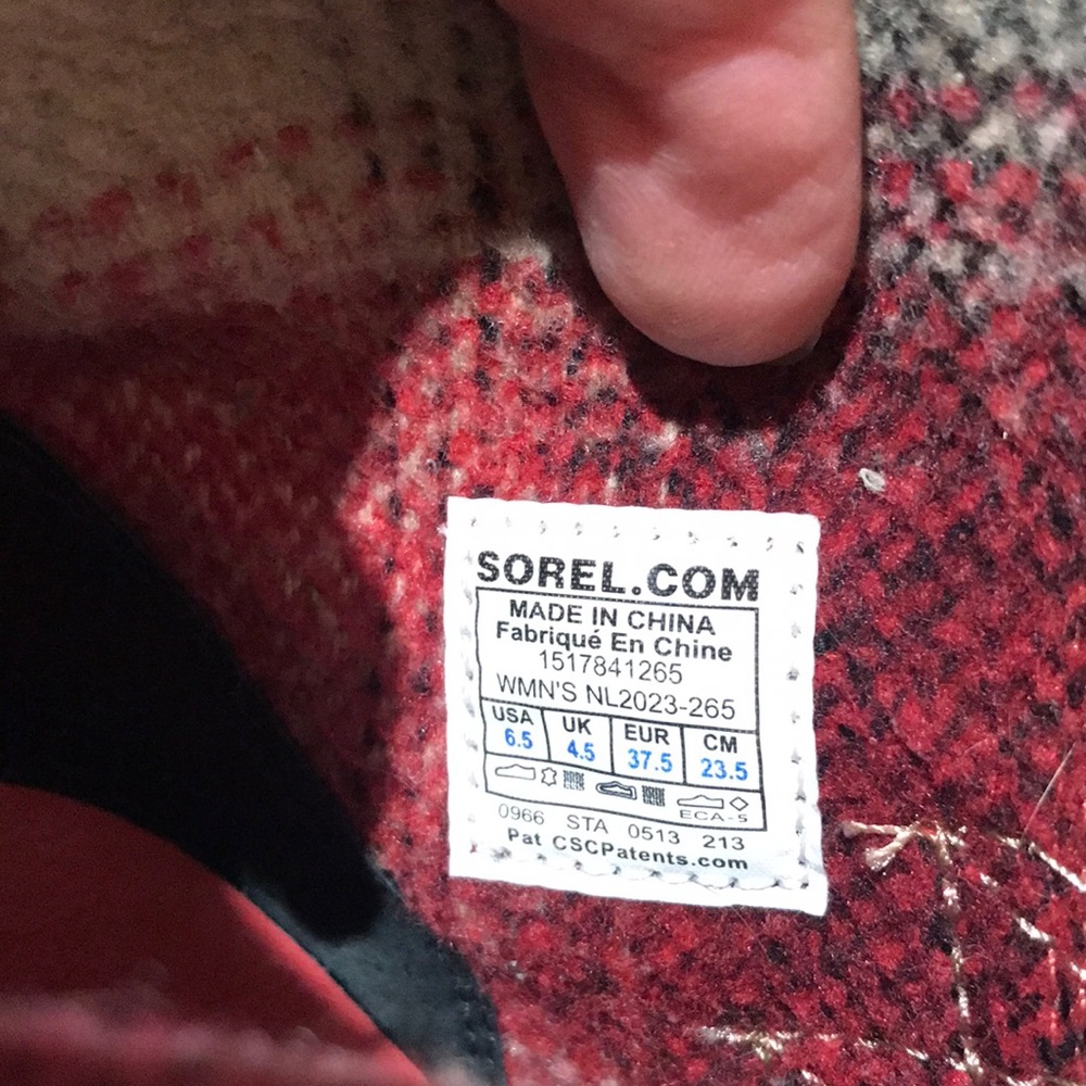 Sorel Yaquina II Boots Red Plaid Wool Size 6.5 - Picture 9 of 11
